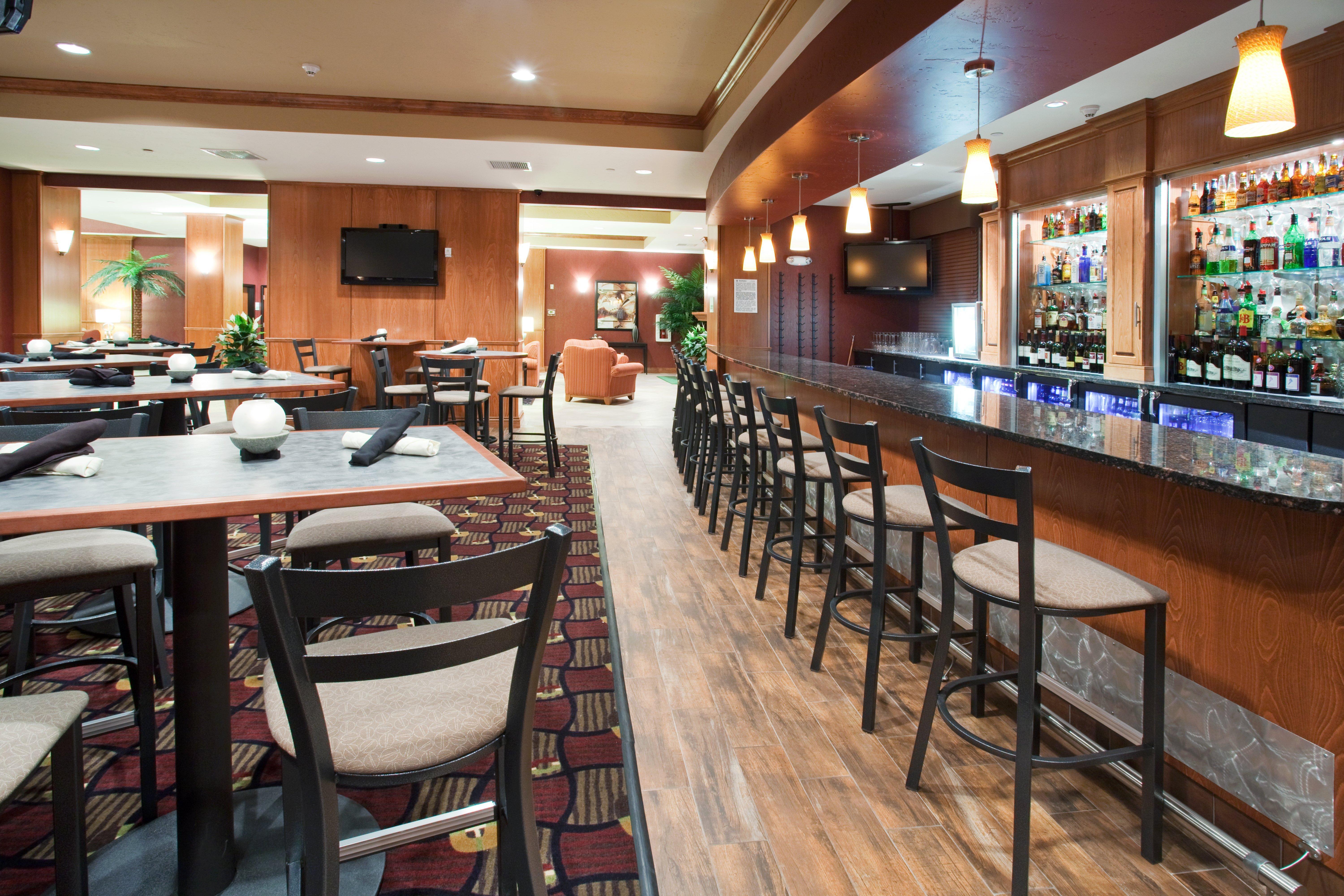 Holiday Inn Hotel & Suites Grand Junction-Airport By Ihg Екстериор снимка