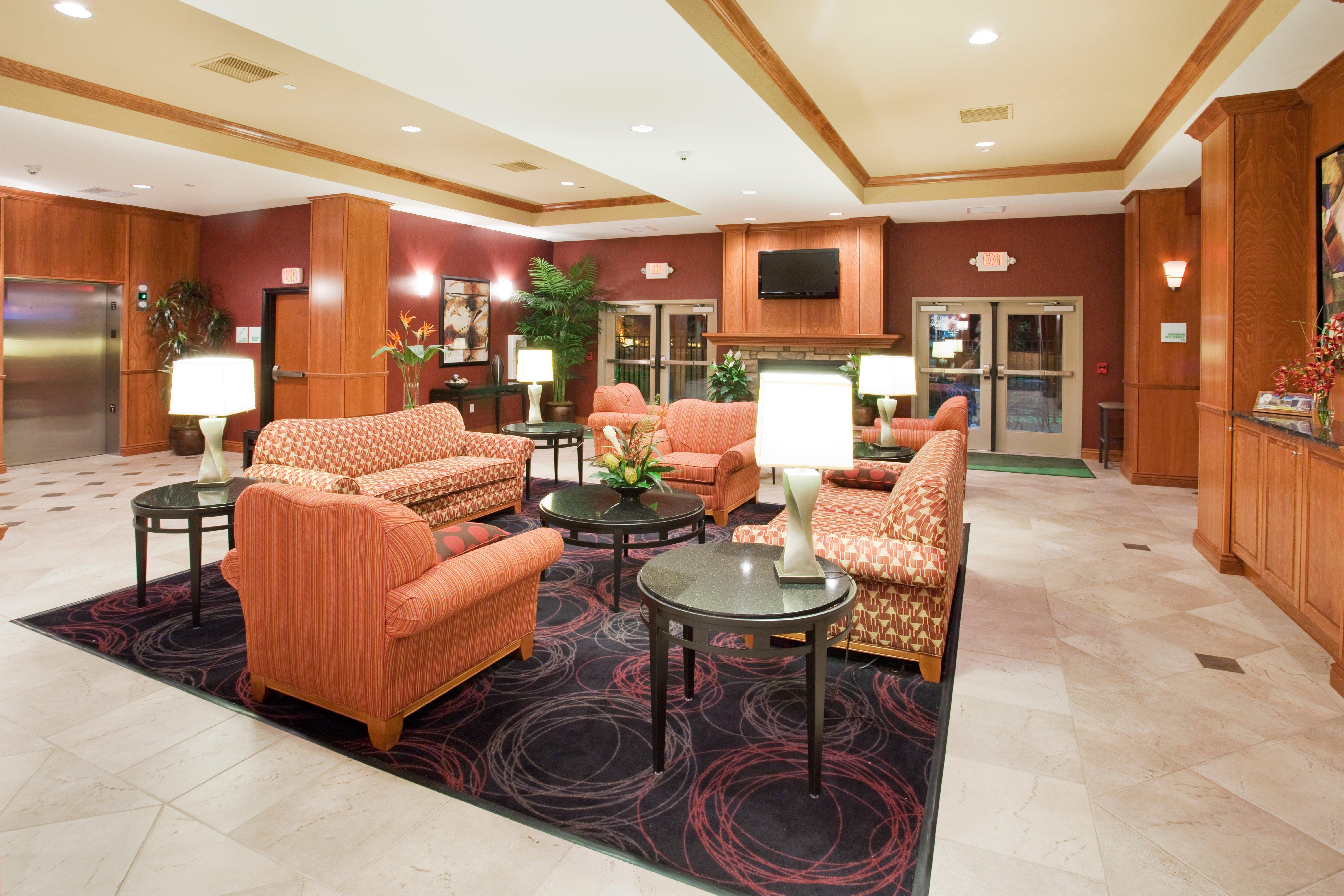 Holiday Inn Hotel & Suites Grand Junction-Airport By Ihg Екстериор снимка