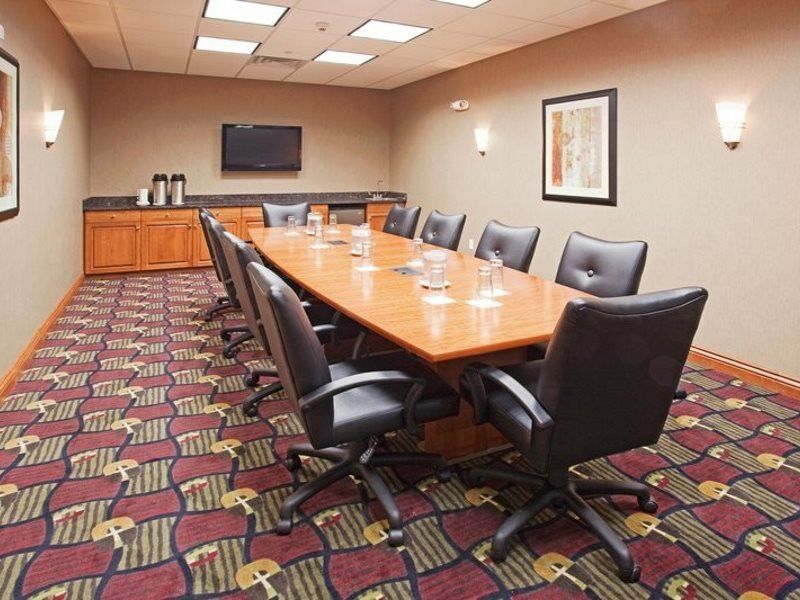 Holiday Inn Hotel & Suites Grand Junction-Airport By Ihg Екстериор снимка